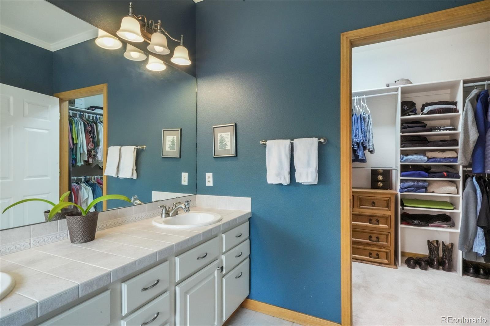 1590 Longview Circle