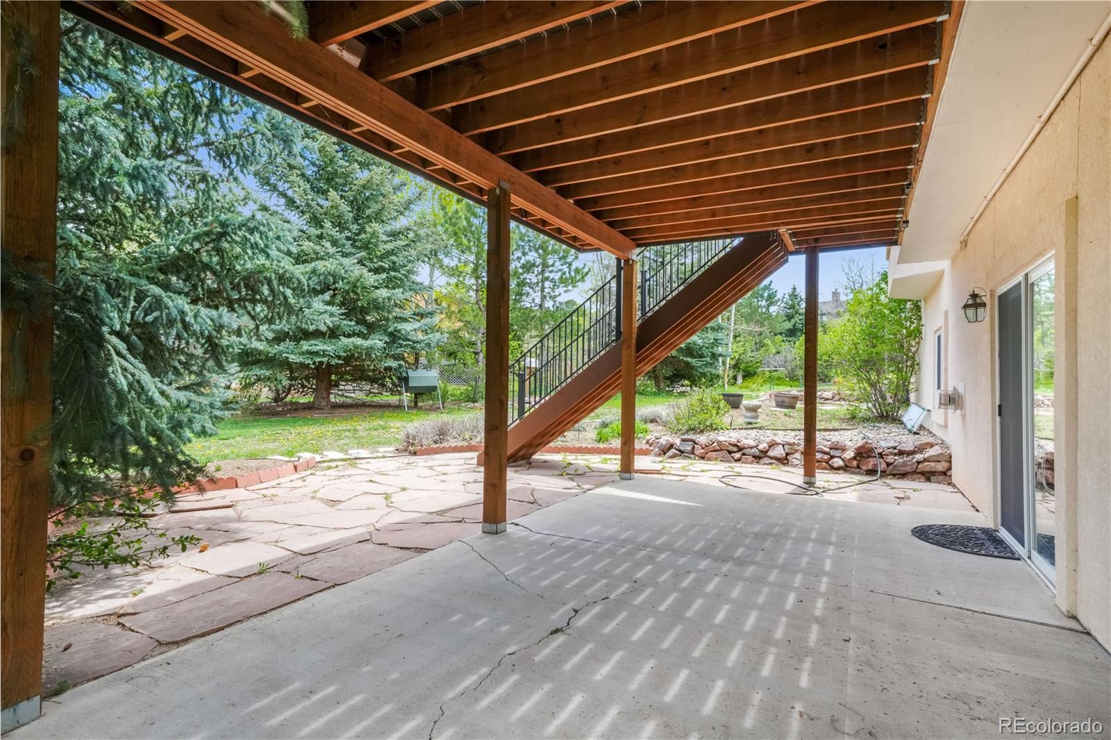 1590 Longview Circle