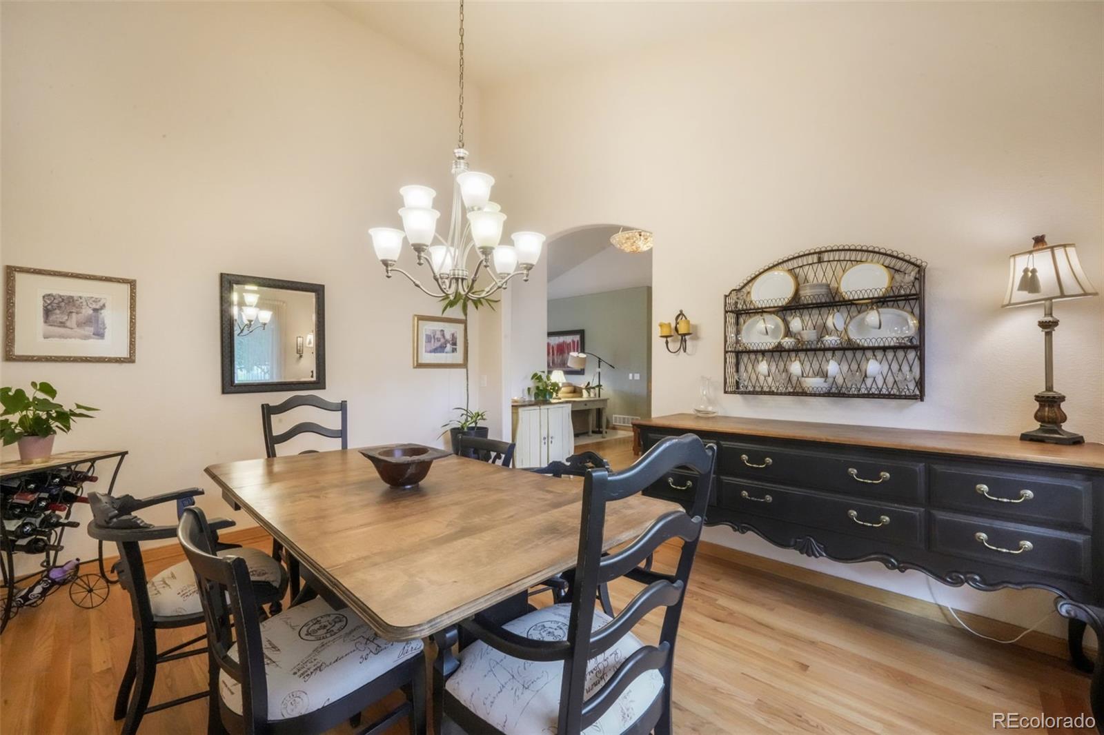 1590 Longview Circle