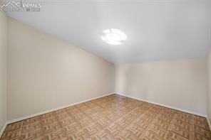 1223 Villa Grove