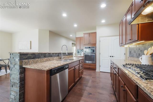 5584 Turnbury Circle