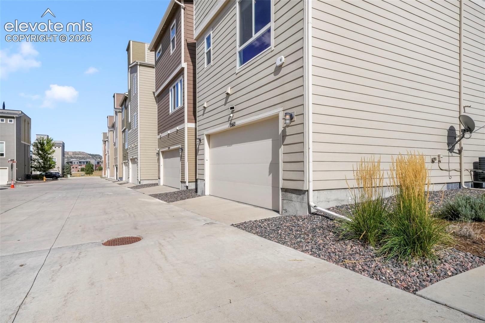 3562 Cerf Way