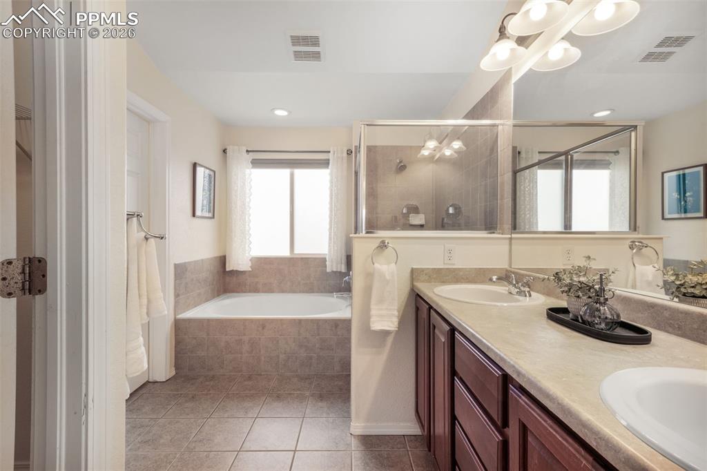 15656 Paiute Circle