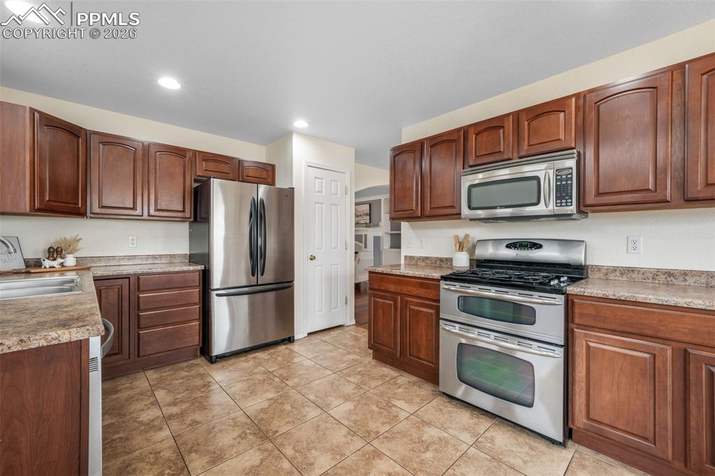 15656 Paiute Circle
