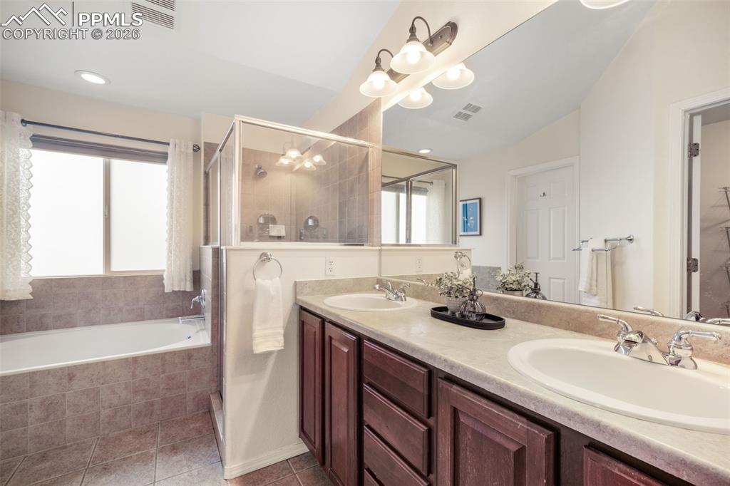 15656 Paiute Circle