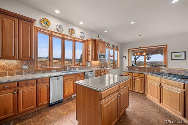 2561 Marlin Way
