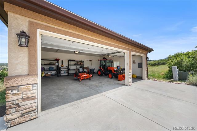 2561 Marlin Way