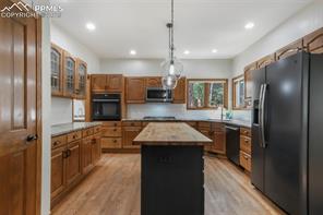 19165 Golden Arrow Circle