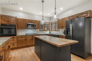 19165 Golden Arrow Circle