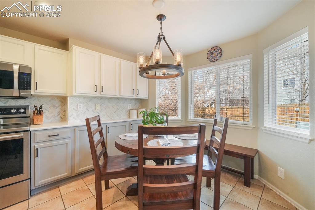 1033 Quarterhorse Trail