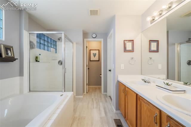 1033 Quarterhorse Trail