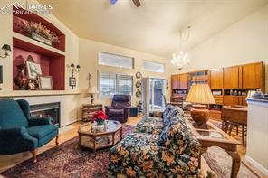1755 Moorwood Point