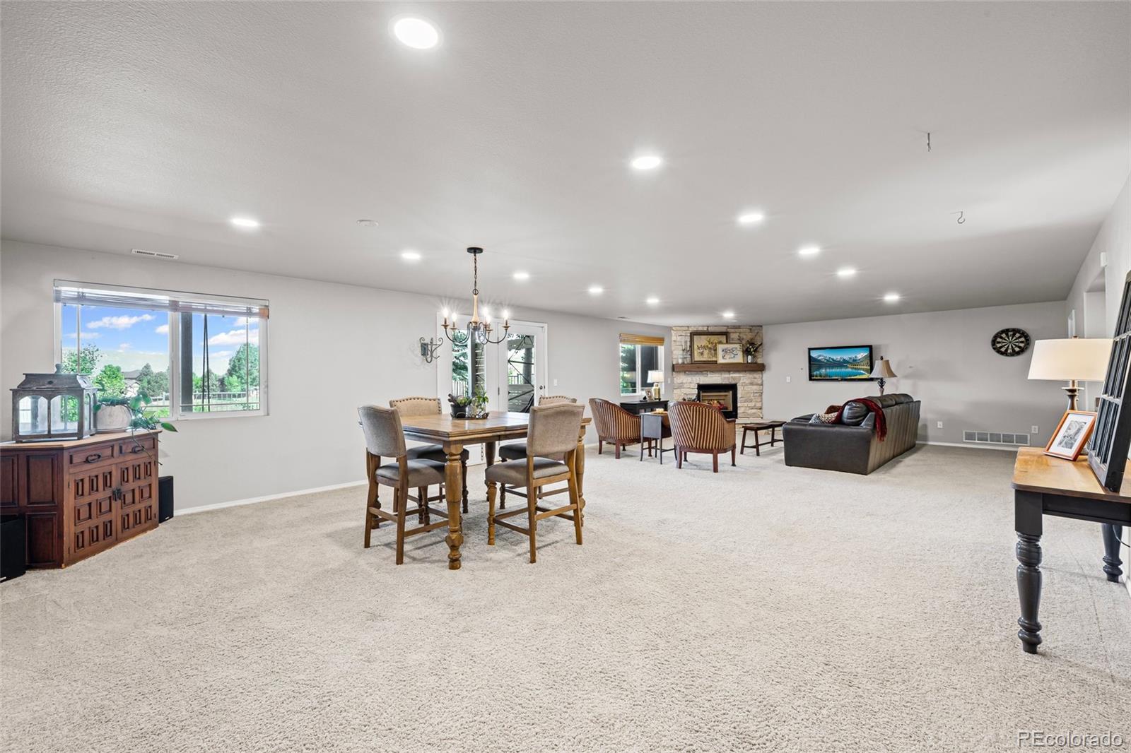 3440 Hollycrest Drive