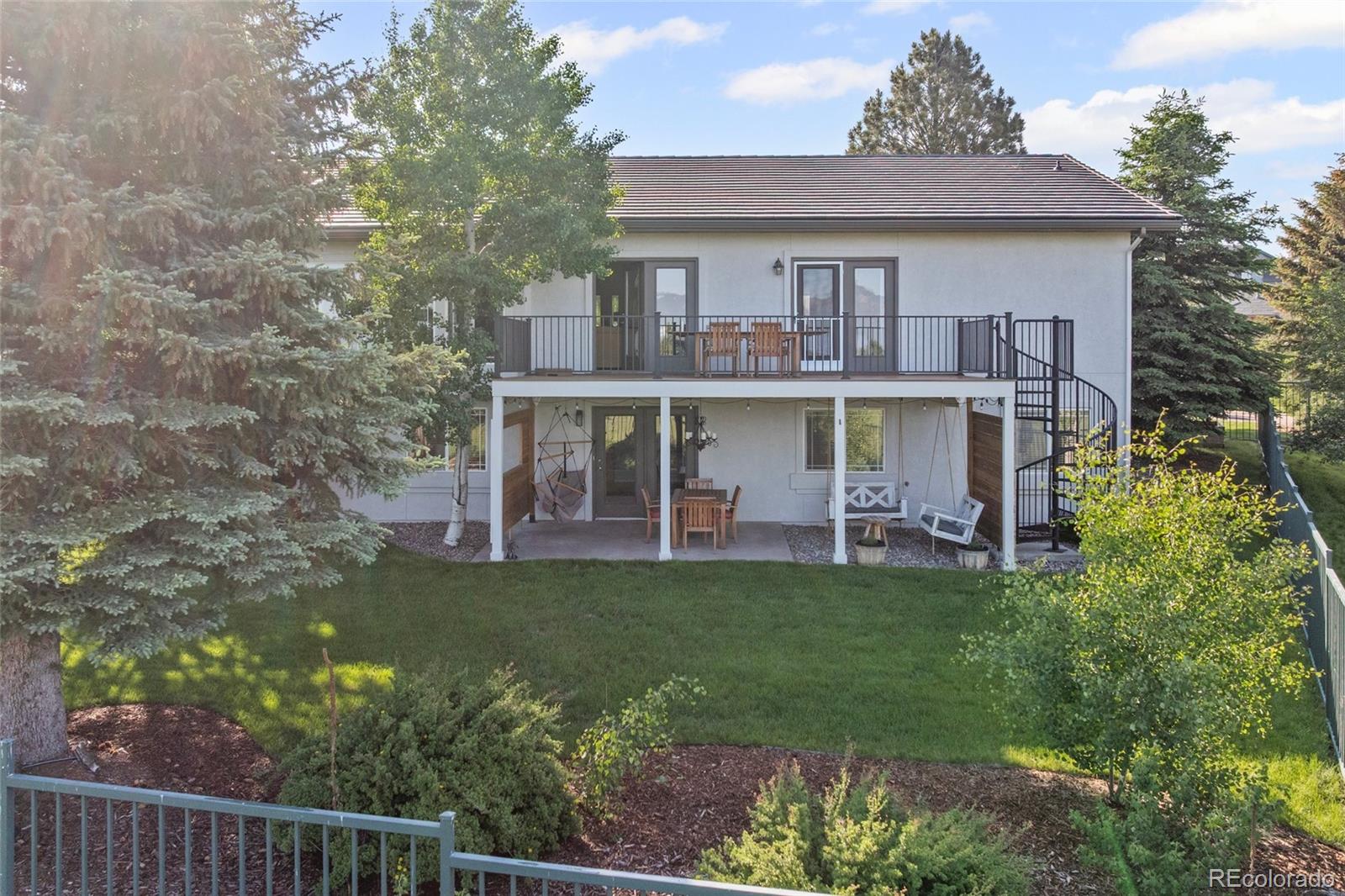 3440 Hollycrest Drive