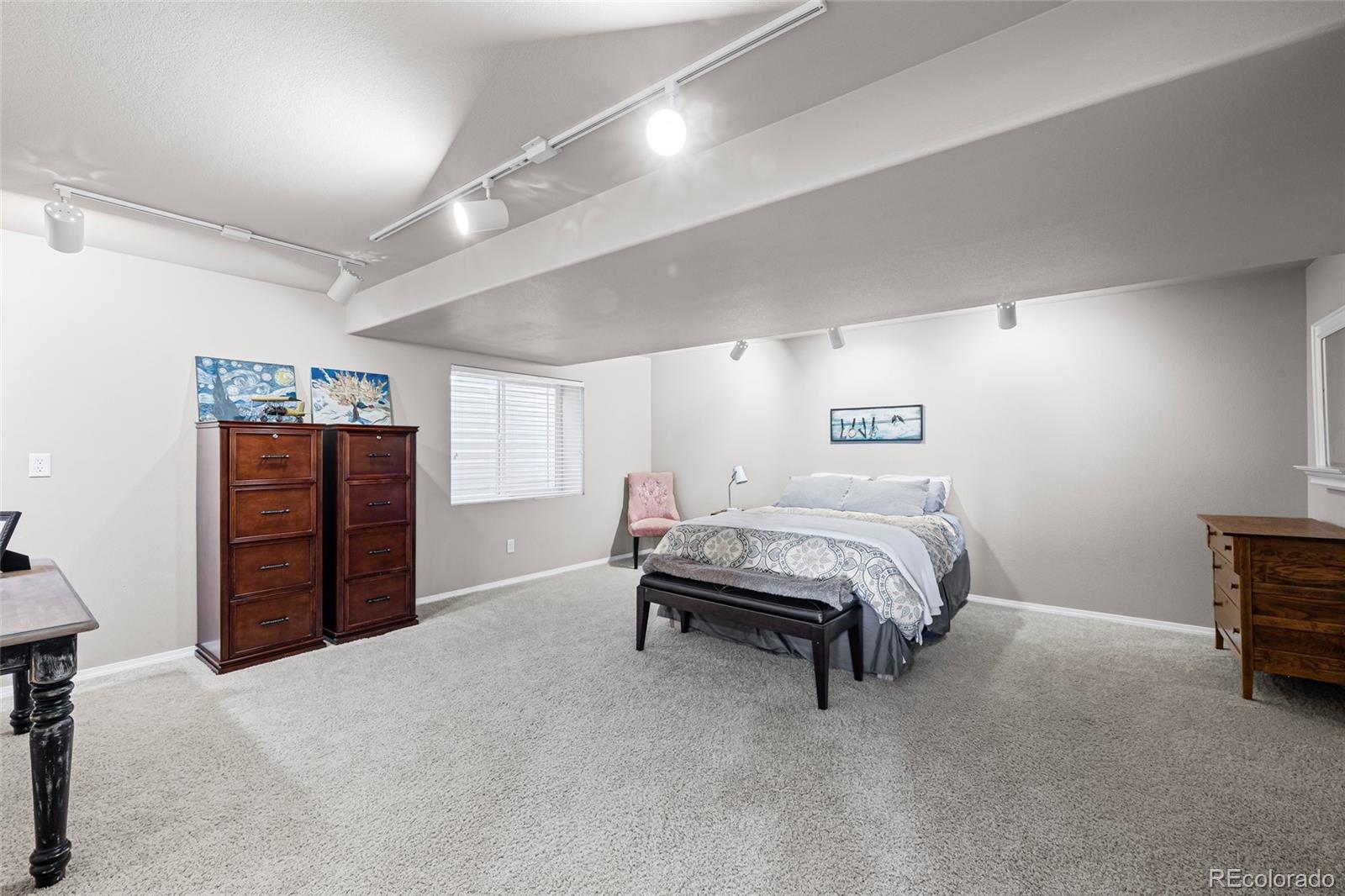 3440 Hollycrest Drive