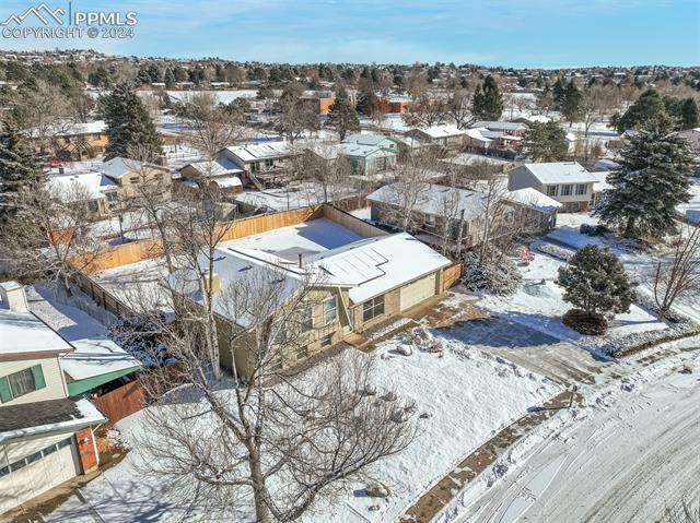 5101 Hackamore Drive