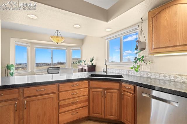 211 Las Lunas Street