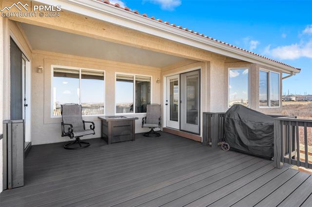 211 Las Lunas Street