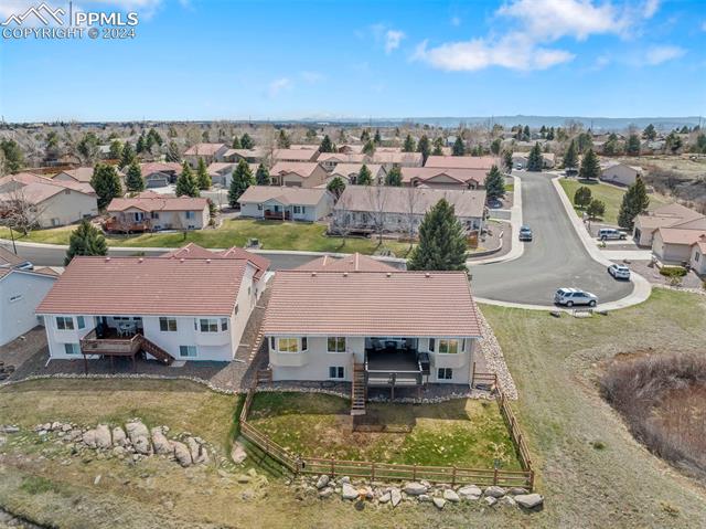 211 Las Lunas Street