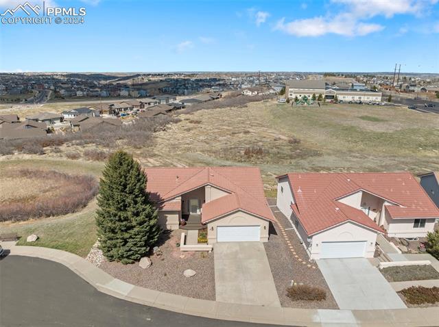 211 Las Lunas Street