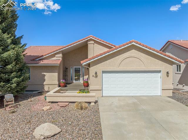 211 Las Lunas Street