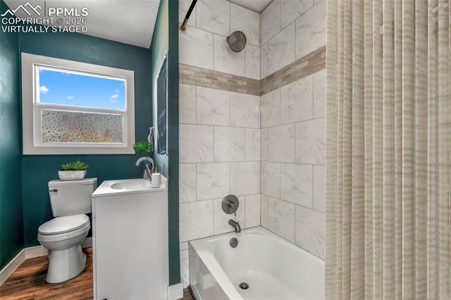 1051 Montrose Avenue