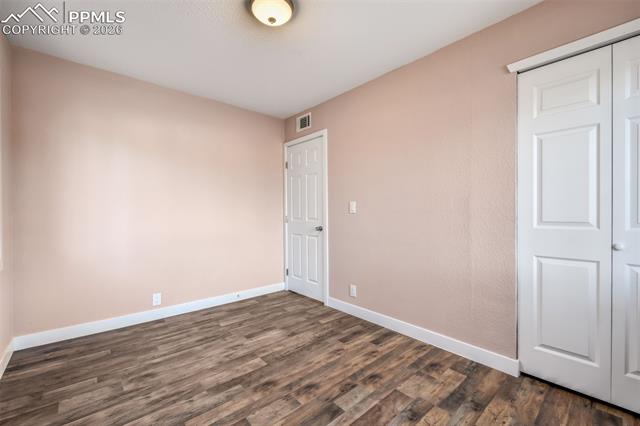 1051 Montrose Avenue