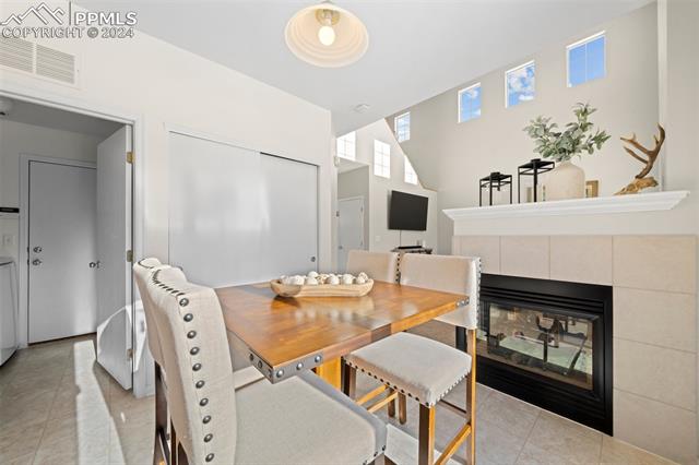 1442 N Stratton Avenue