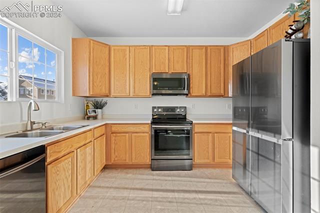 1442 N Stratton Avenue