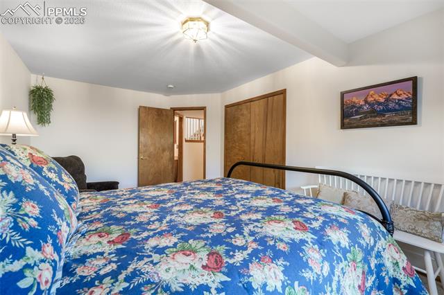 270 Luxury Lane