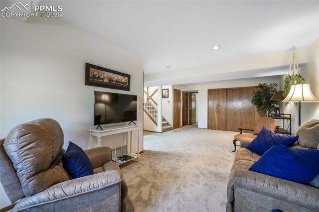 270 Luxury Lane