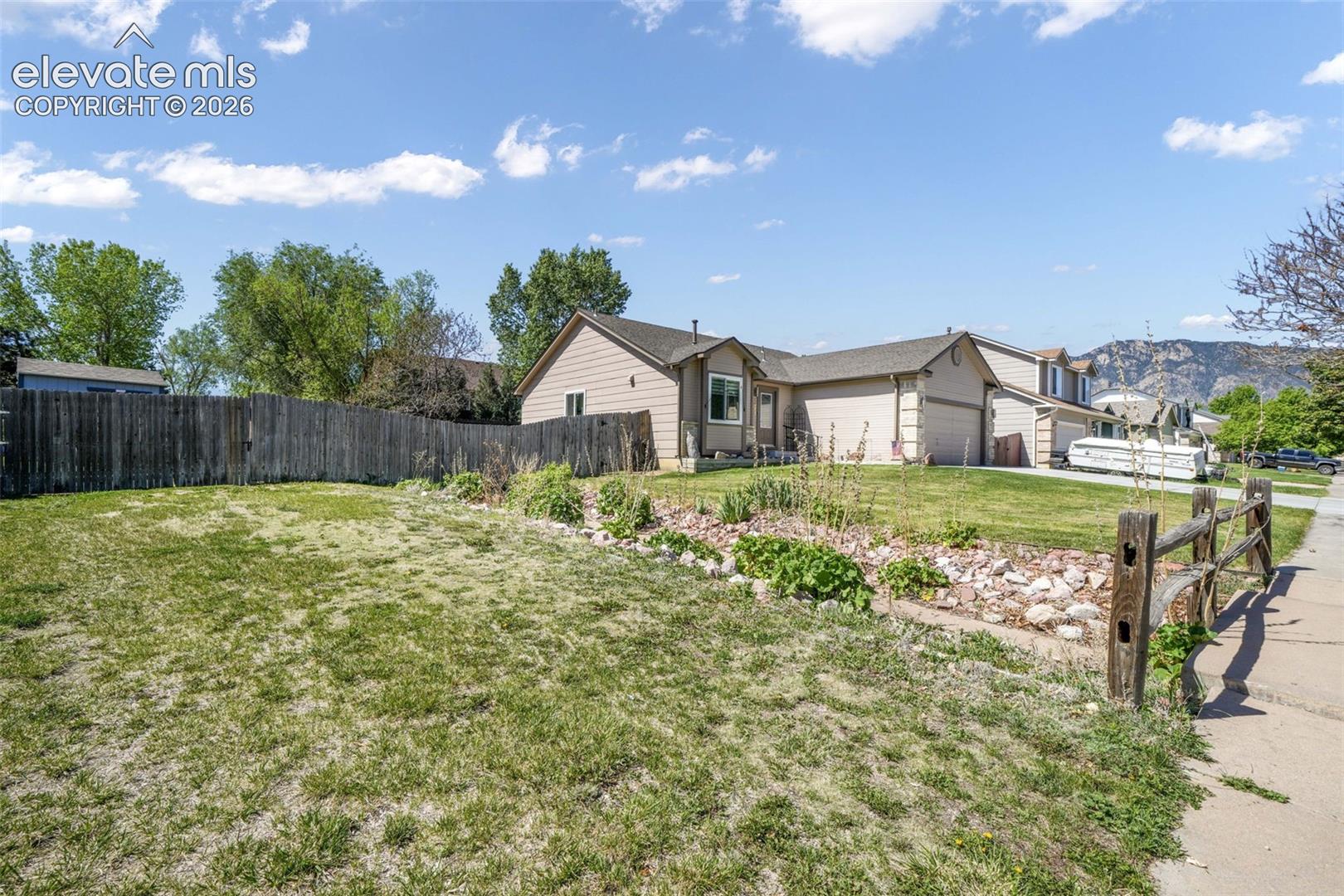 1643 Canoe Creek Drive