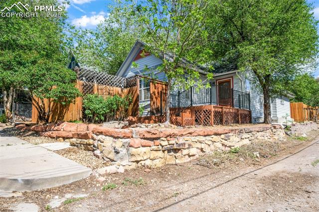 614 W Kiowa Street