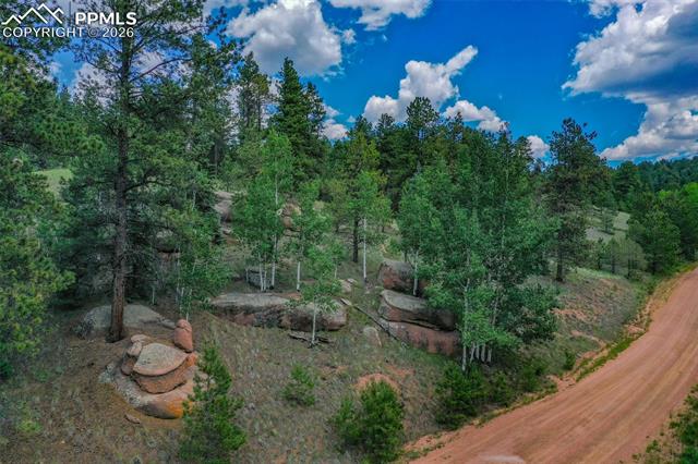 525 Spring Valley Lane