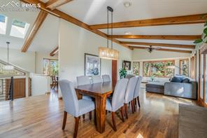 5221 Cliff Point Circle