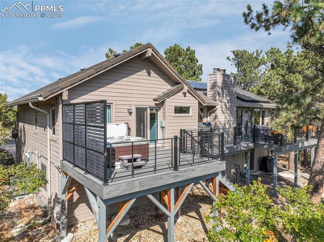 5221 Cliff Point Circle