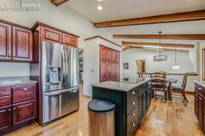 5221 Cliff Point Circle