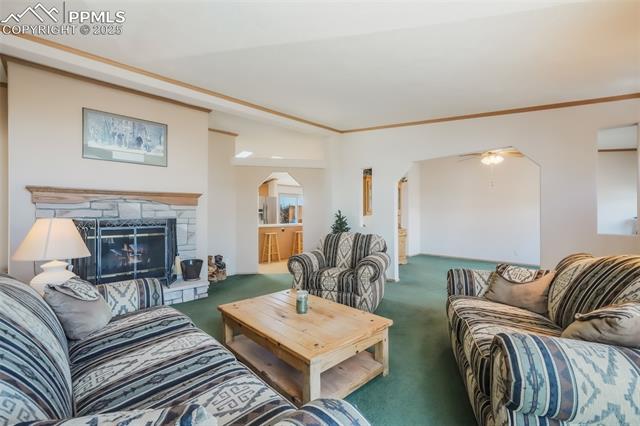 19605 Oslo Grove