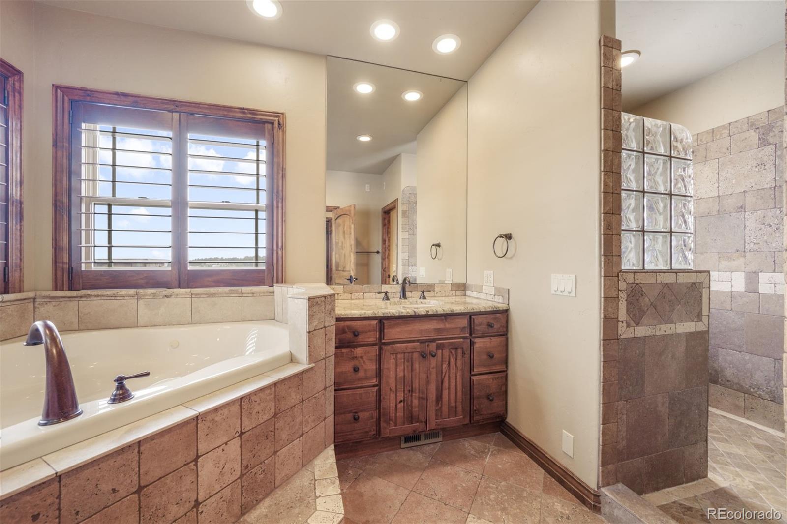 7830 Tannenbaum Road