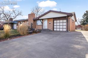 870 Hemlock Way