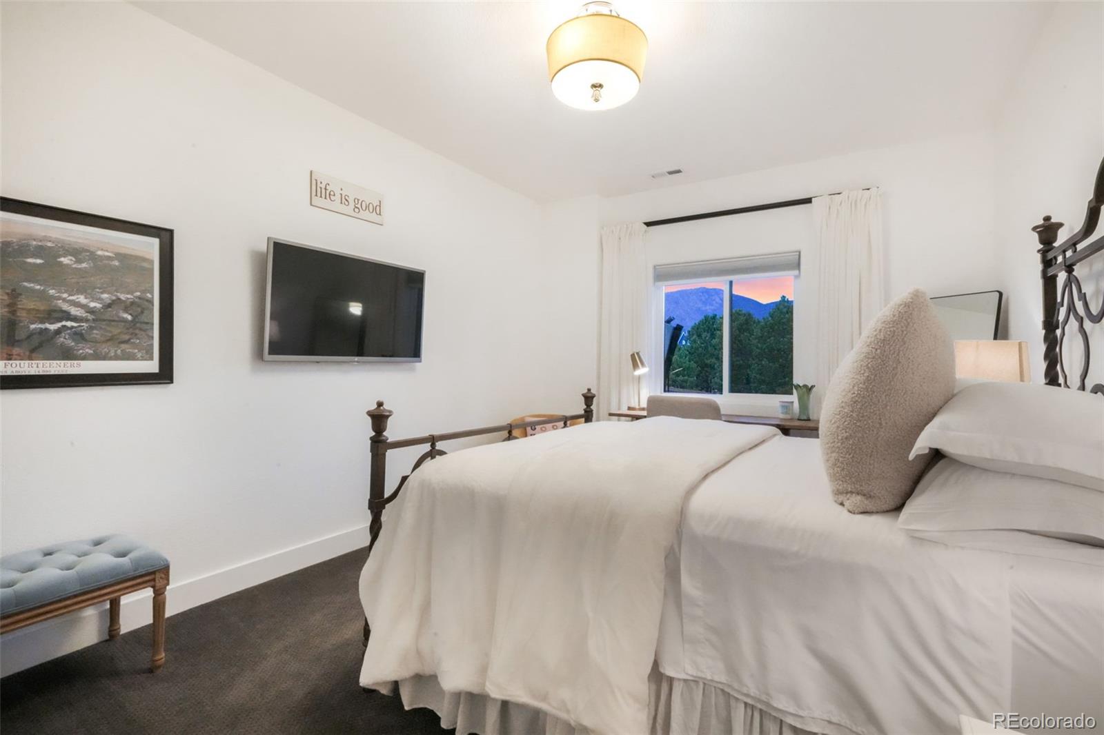 19872 Lake Vista Point