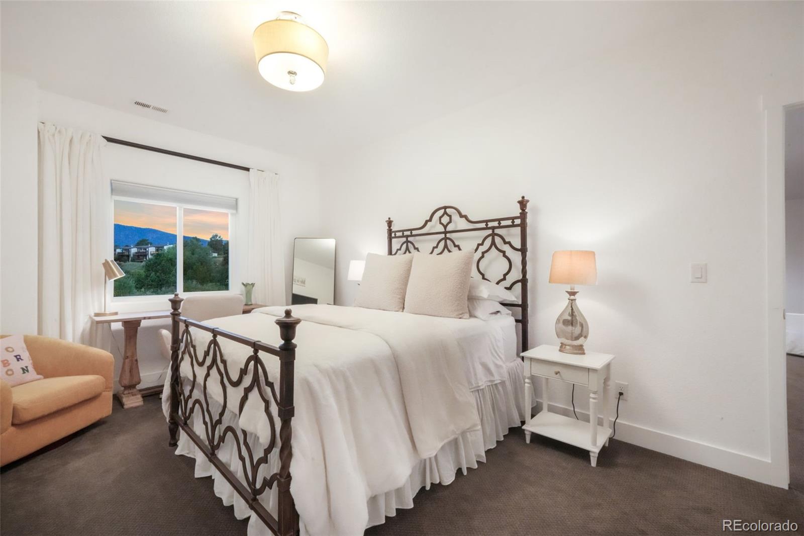 19872 Lake Vista Point