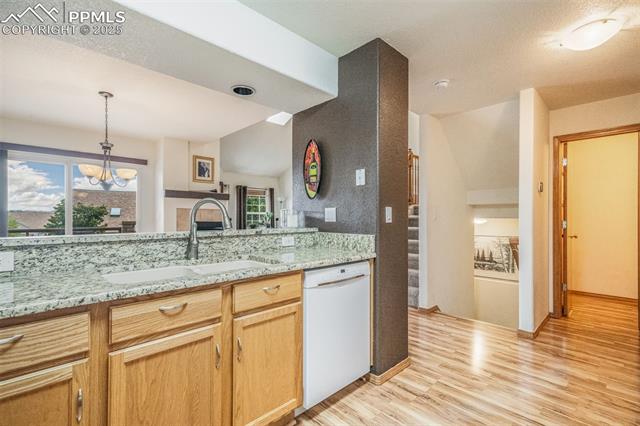 4641 Rowell Point
