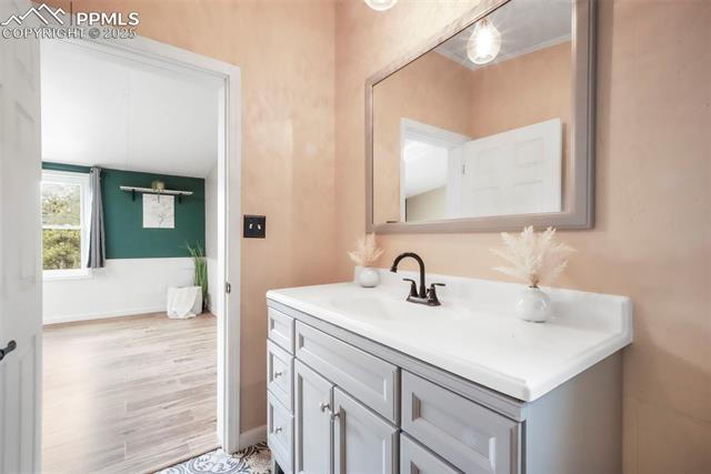 696 Calle De La Nieva