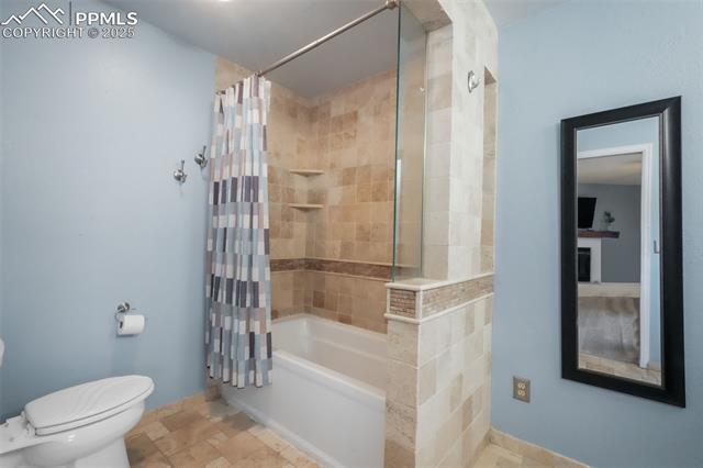 1285 Spinnaker Trail