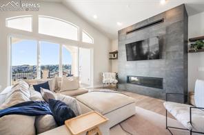 4727 Horse Trader Place