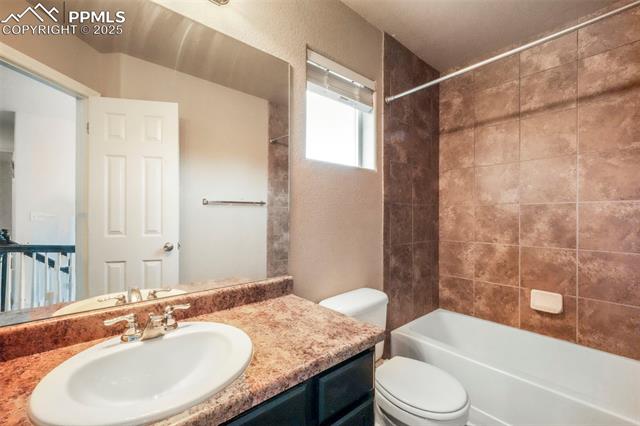2204 Reed Grass Way