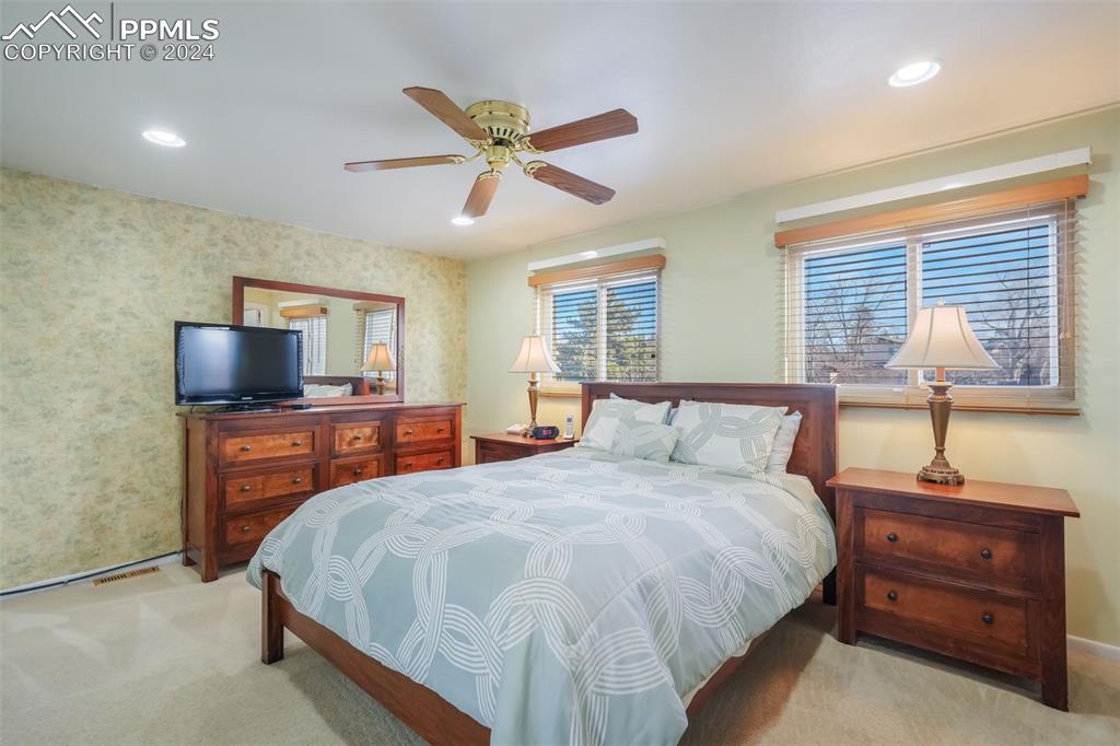 5212 Escapardo Way