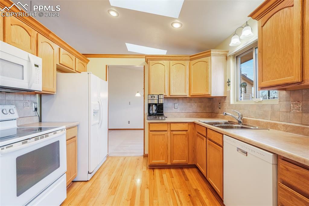 5212 Escapardo Way