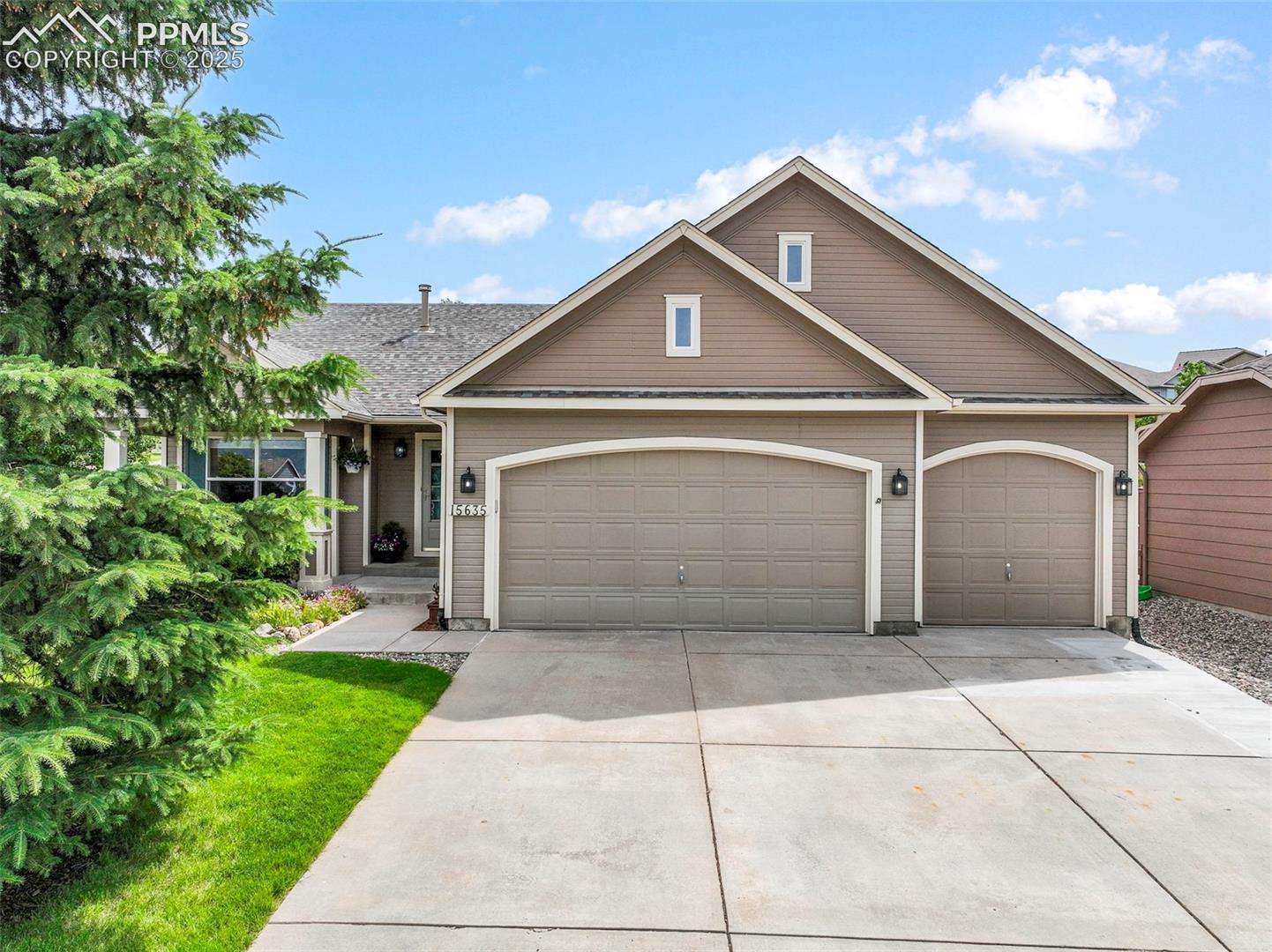 15635 Dawson Creek Drive